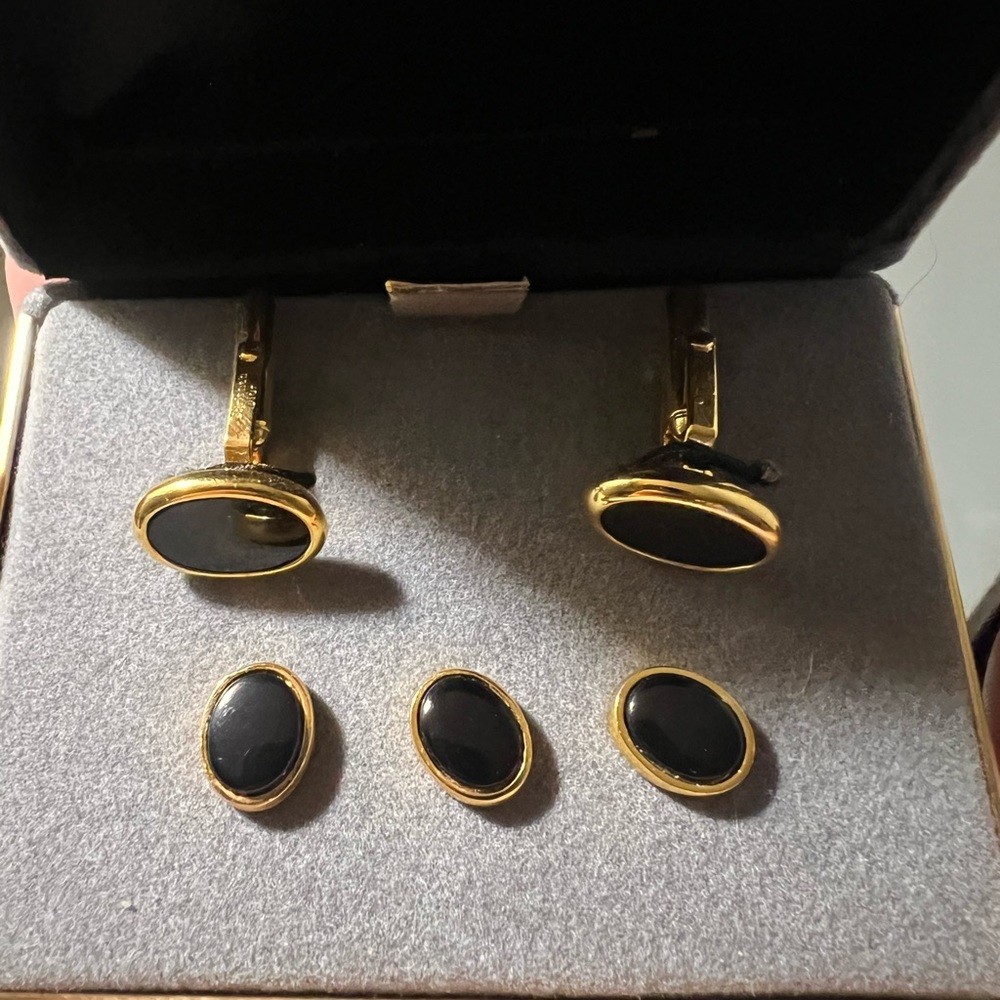 Dior Elegant Gold and Black Cufflinks - Picture 2 of 8